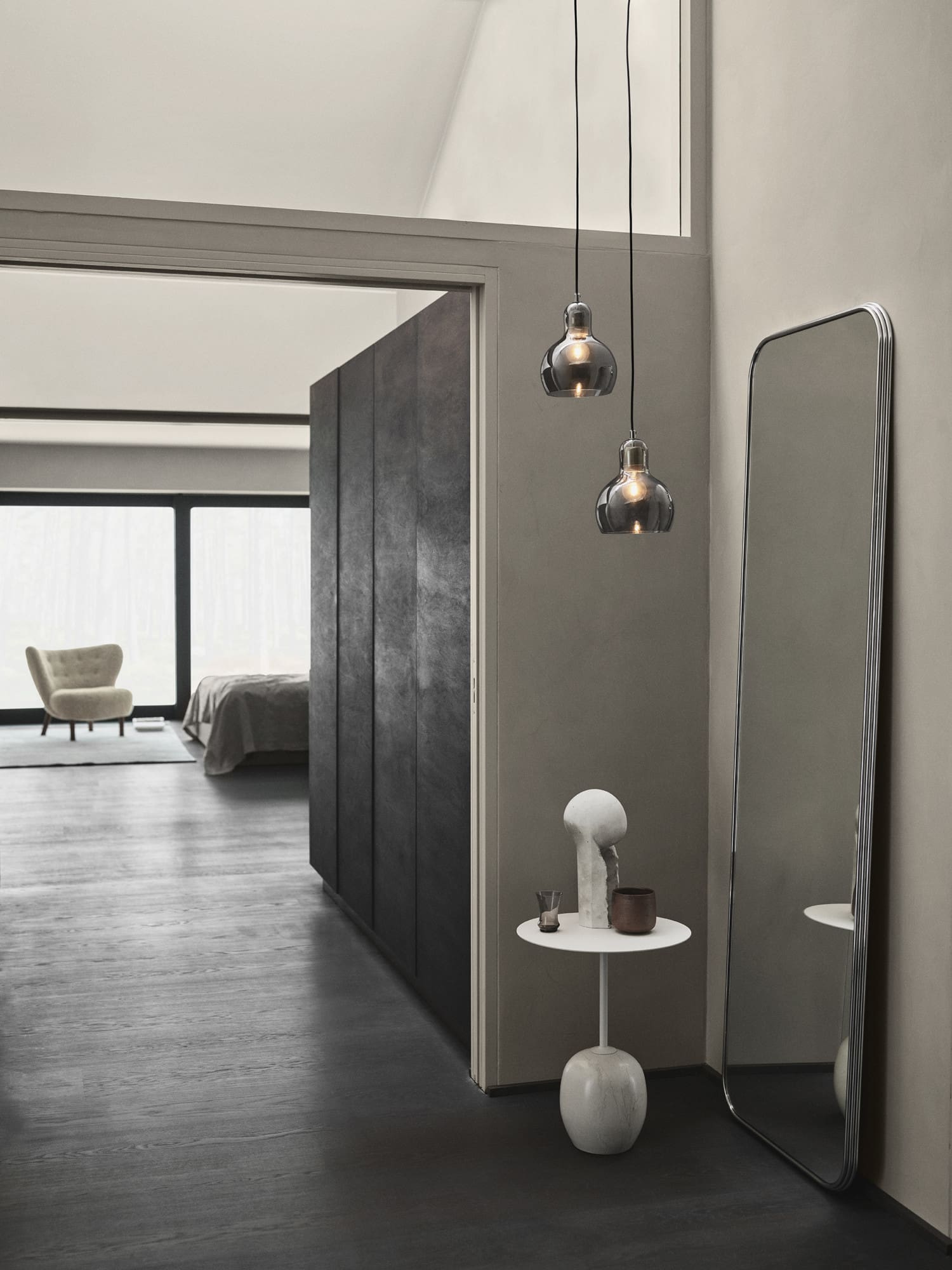 And Tradition MEGA BULB SR2 – vetro silver e cavo nero - immagine 2