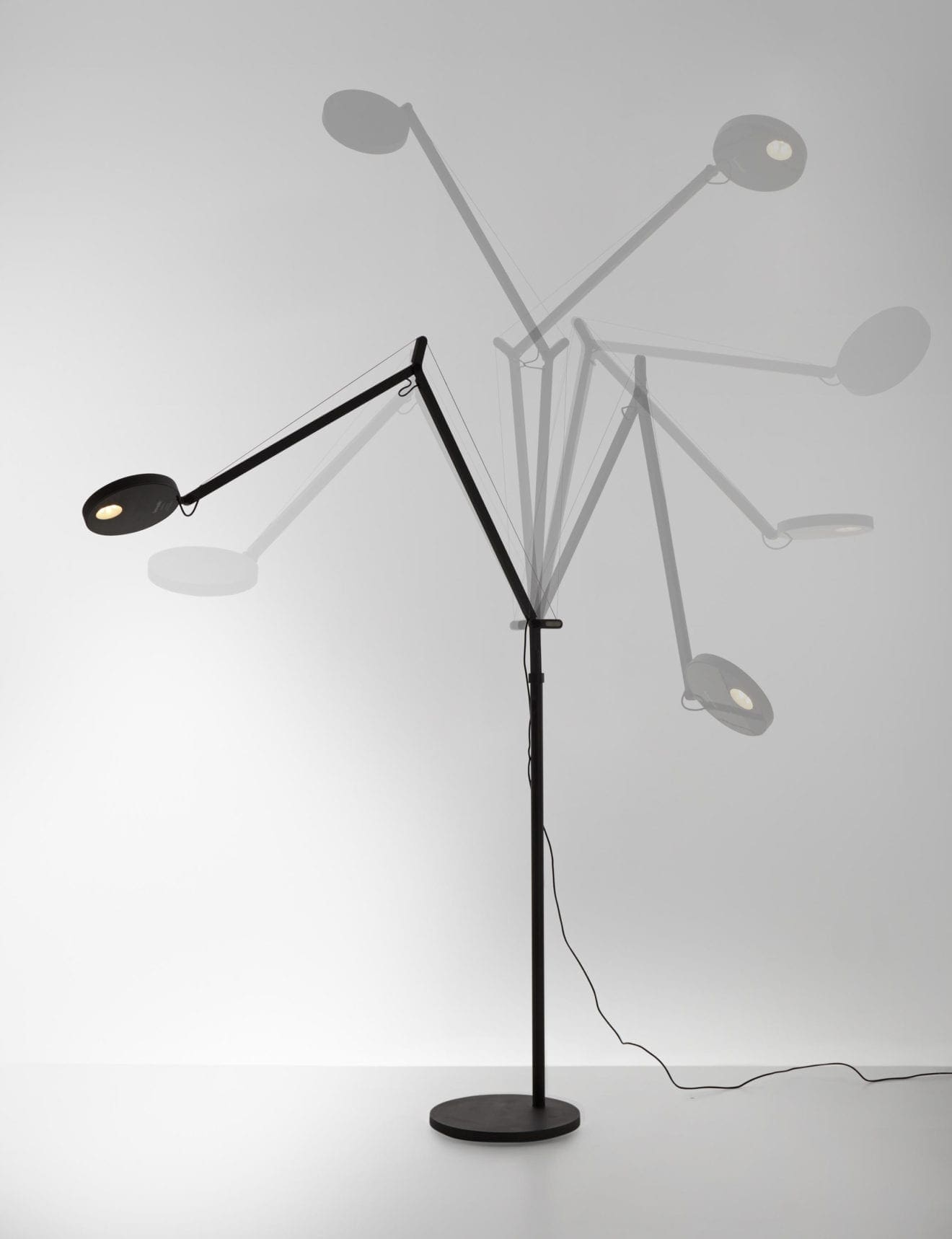 Artemide DEMETRA READING FLOOR 3000K - con rilevatore di presenza - nero opaco
