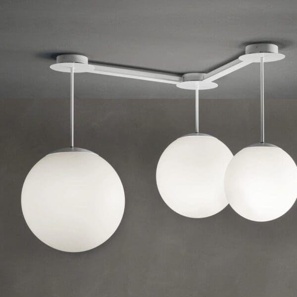 Modoluce MULTIBALL composizione tipo1(1pz. d.25 h56–1pz. d.35 h.66–1pz. d.30 h.51–2 raccordi) – bianco con diffusori in PMMA