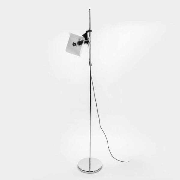 Stilnovo TRIEDRO terra – bianco