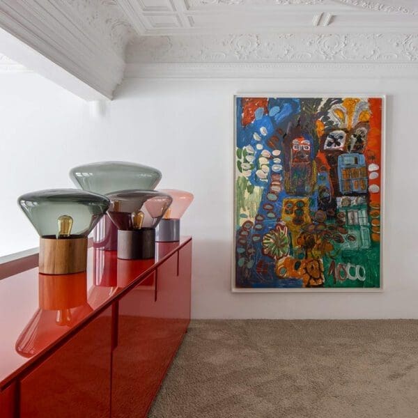 BROKIS MUFFINS wood 01 - tavolo - vetro grigio fumo - base quercia europea