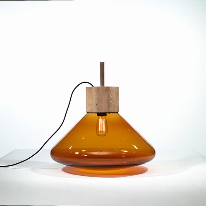 BROKIS MUFFINS wood 03A - tavolo - vetro cognac - base quercia europea