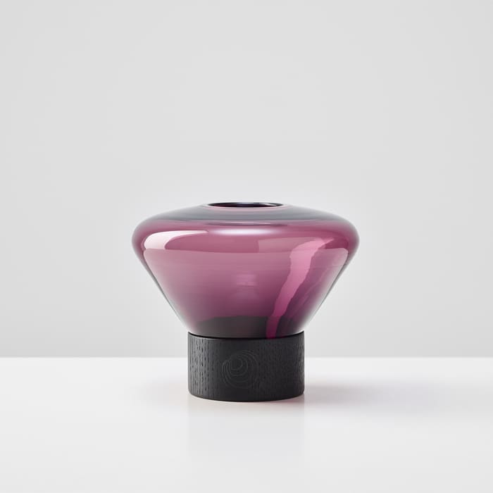 BROKIS MUFFINS CANDLEHOLDER PC1008 - tavolo - vetro viola trasparente - base in quercia europea, tinta nera - outdoor