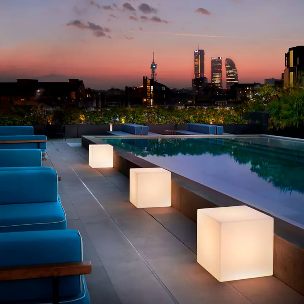 Slide CUBO 43x43 esterni - bianco luminoso - immagine 2