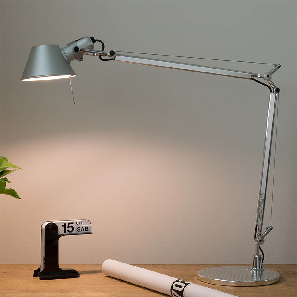 Artemide TOLOMEO - nero con base tavolo - immagine 2