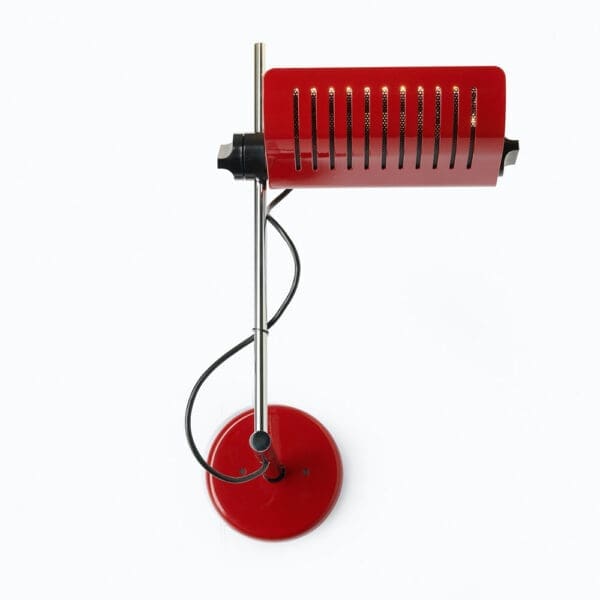 Oluce COLOMBO parete - rosso scarlet e asta cromata